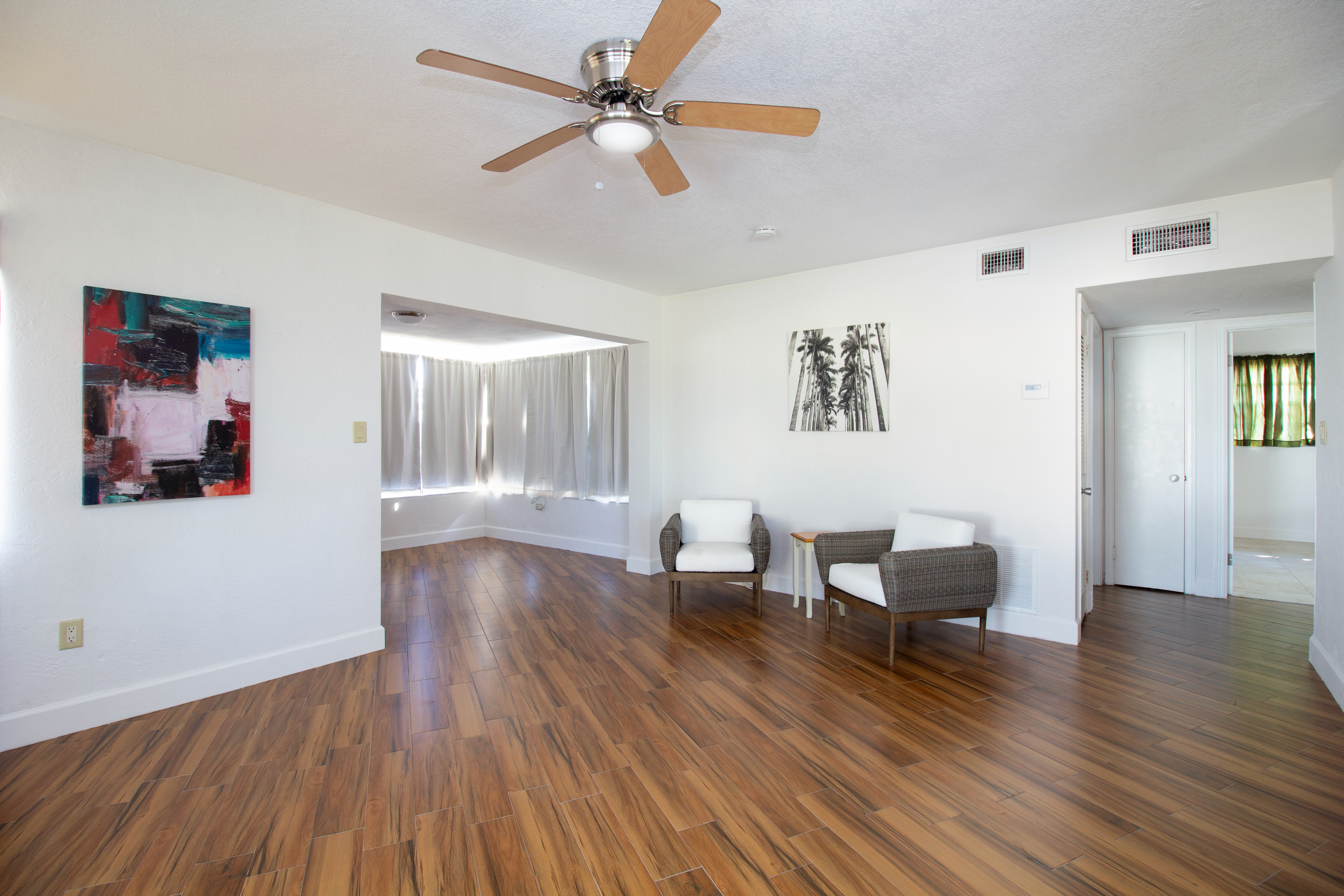 Interior photo of 2419 Baywood.